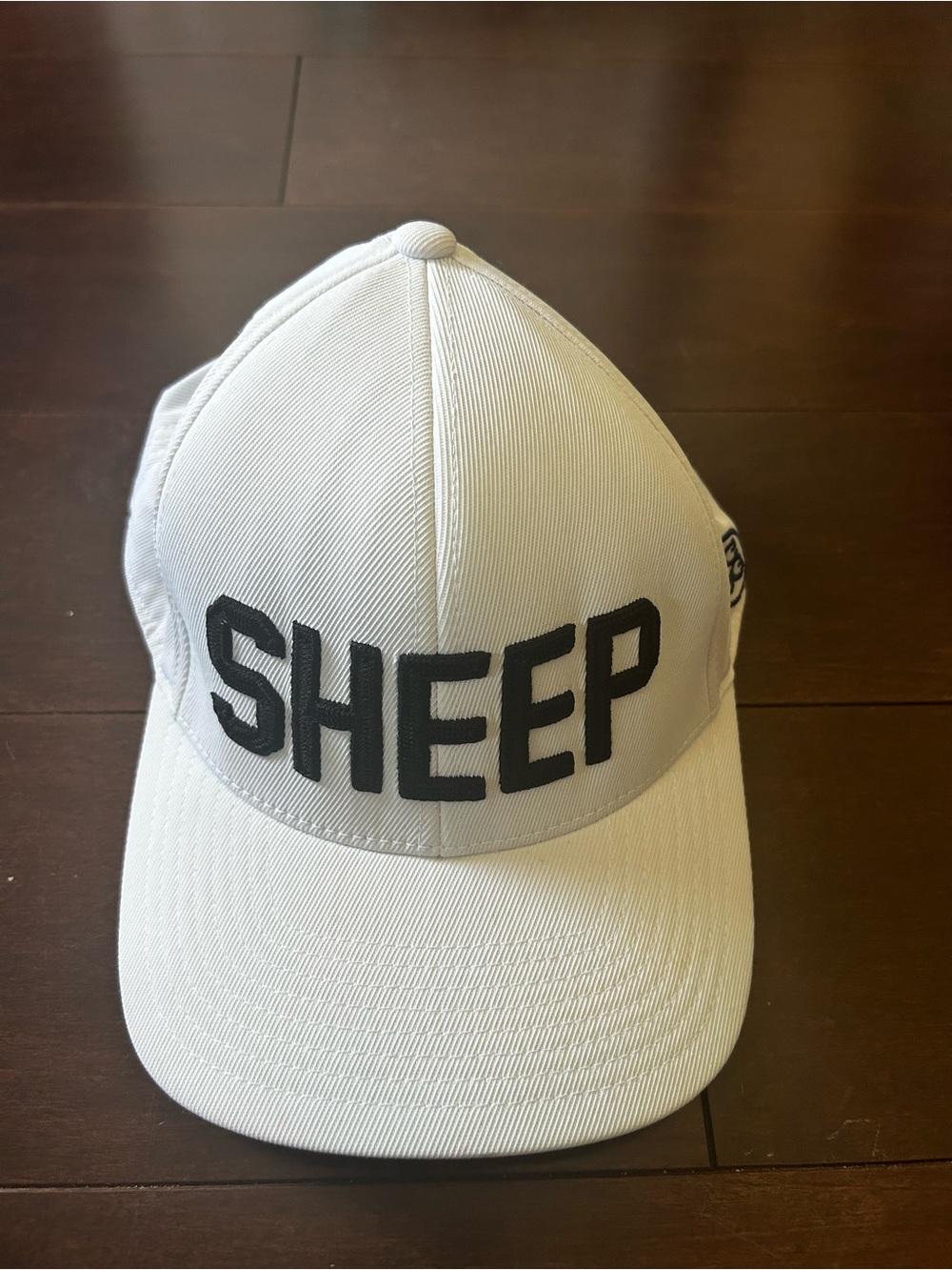 Men’s White 'SHEEP' Embroidered Baseball Cap